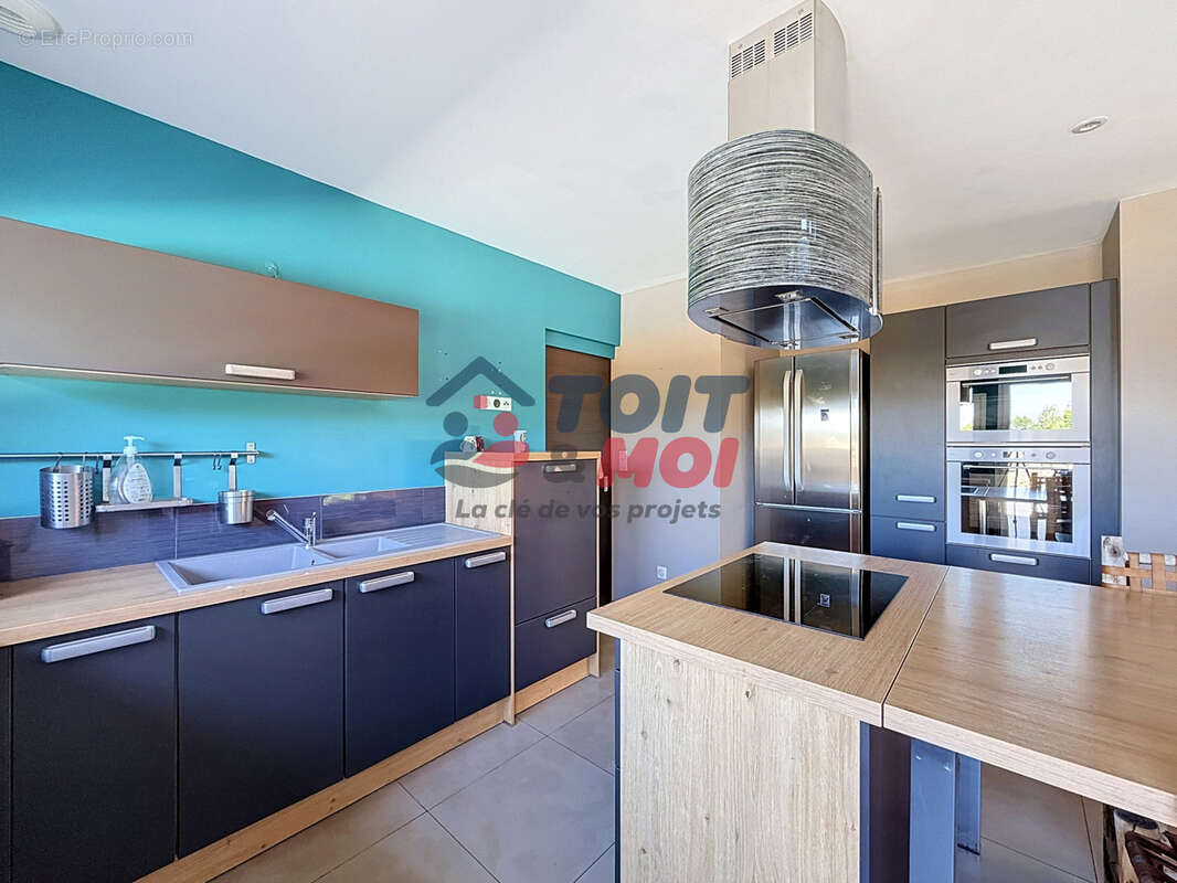 Maison contemporaine 2015 - 4 chambres - Suite parentale - Double garage - Terrain 1 449 m2 - photo 9
