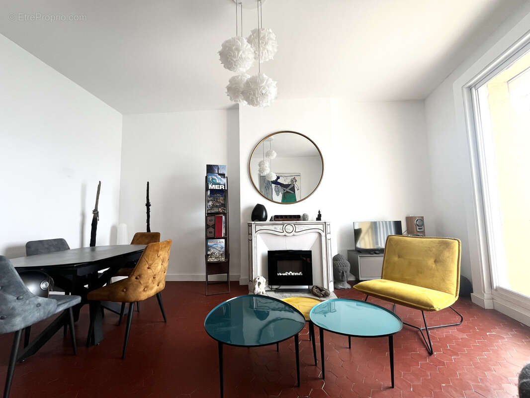 Appartement à MARSEILLE-7E