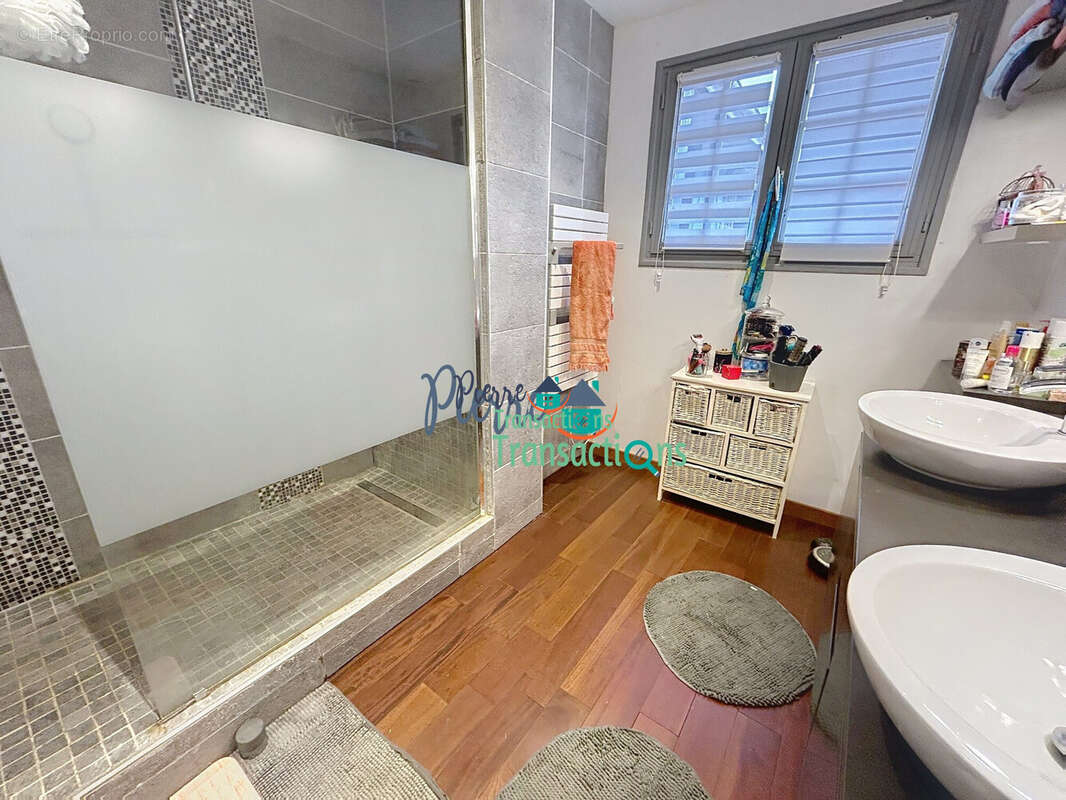 Maison à LILLEBONNE