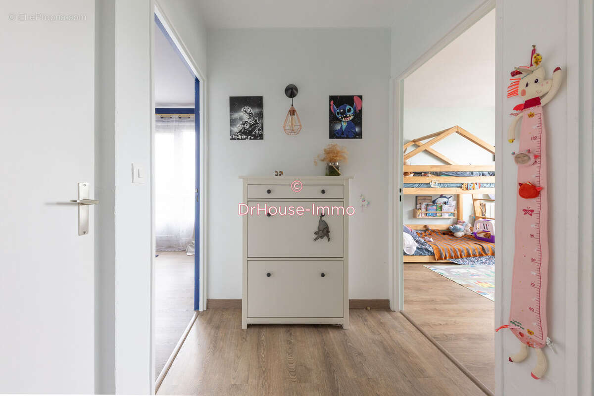 Appartement 78 m² à Maurepas  - photo 8