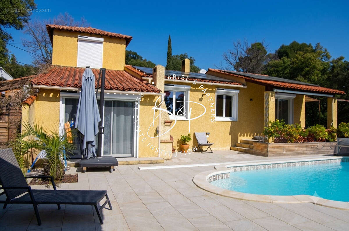 Maison à LORGUES