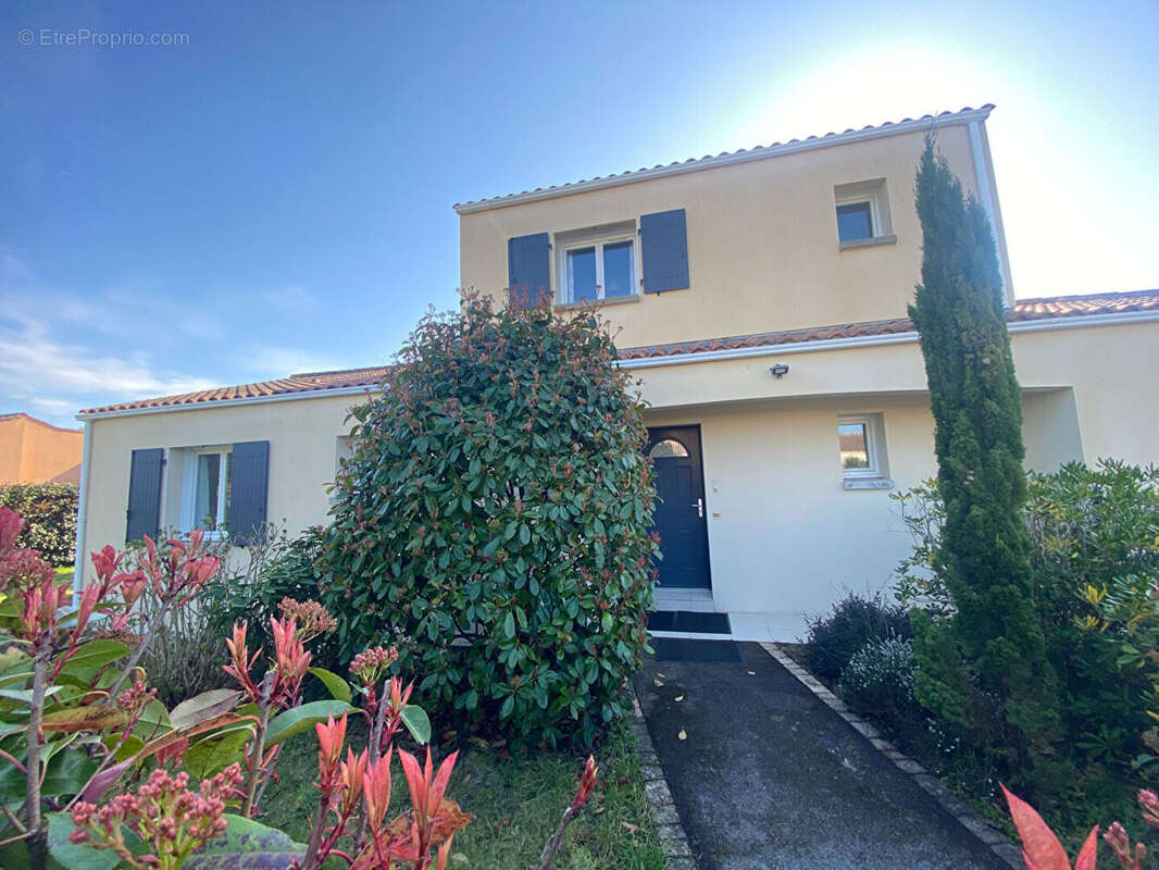 Maison à TALMONT-SAINT-HILAIRE