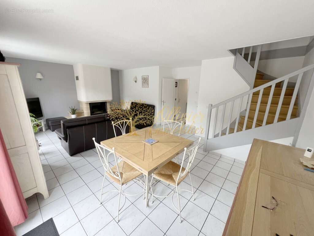 Maison à LA QUEUE-EN-BRIE