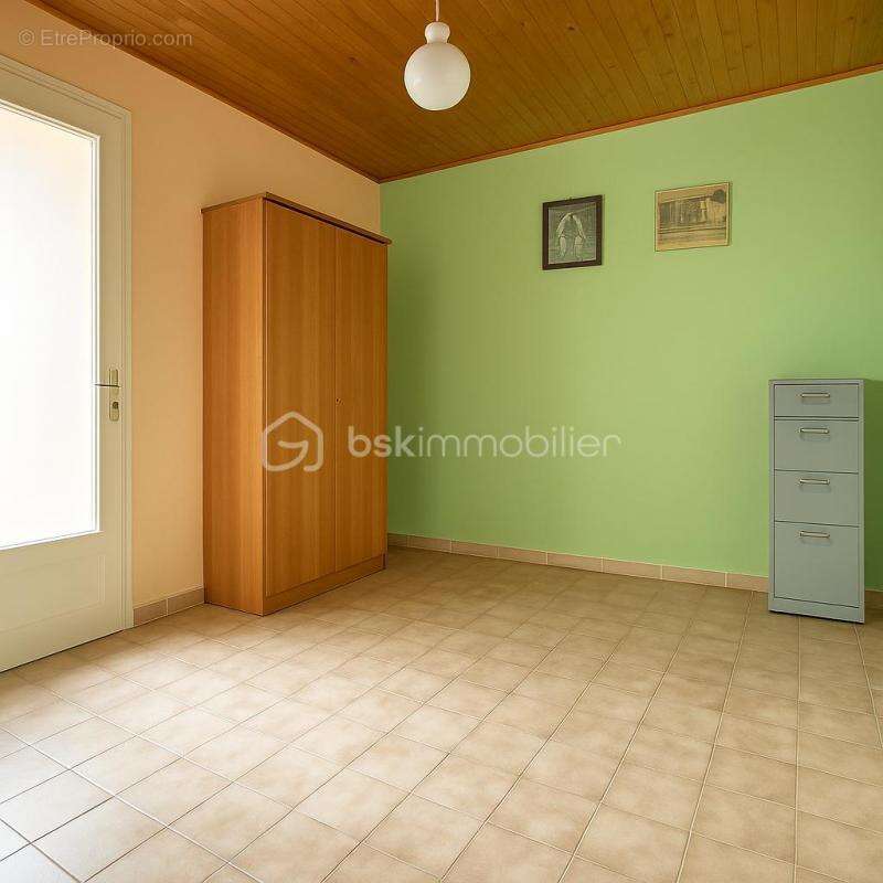 Maison à SAINT-HILAIRE-DU-ROSIER