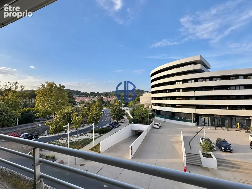 Spacieux T2 avec terrasse - Secteur Centre Port - photo 4