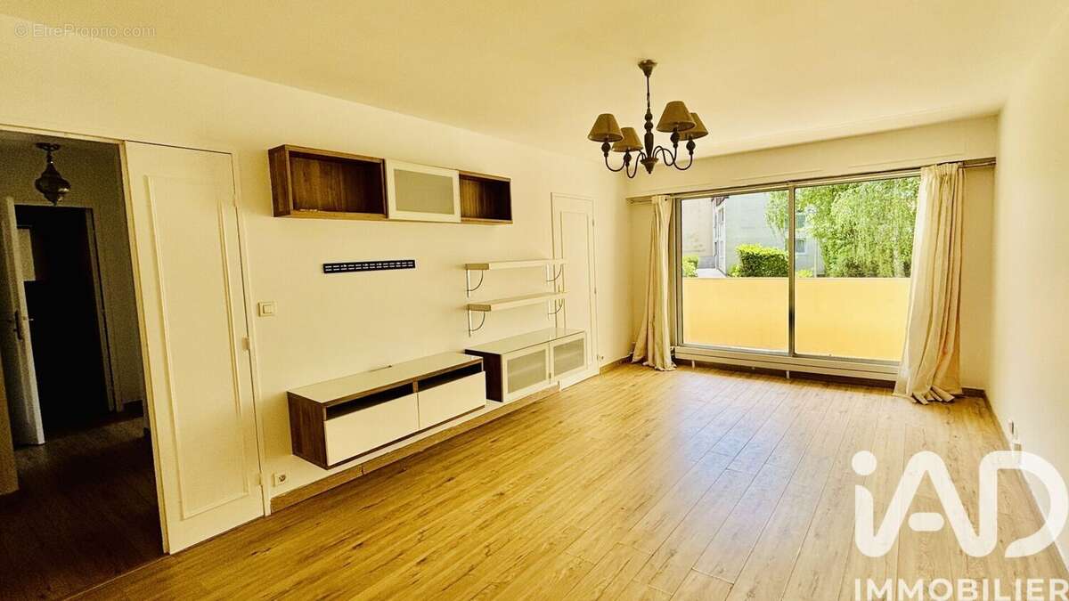 Photo 4 - Appartement à LES ULIS