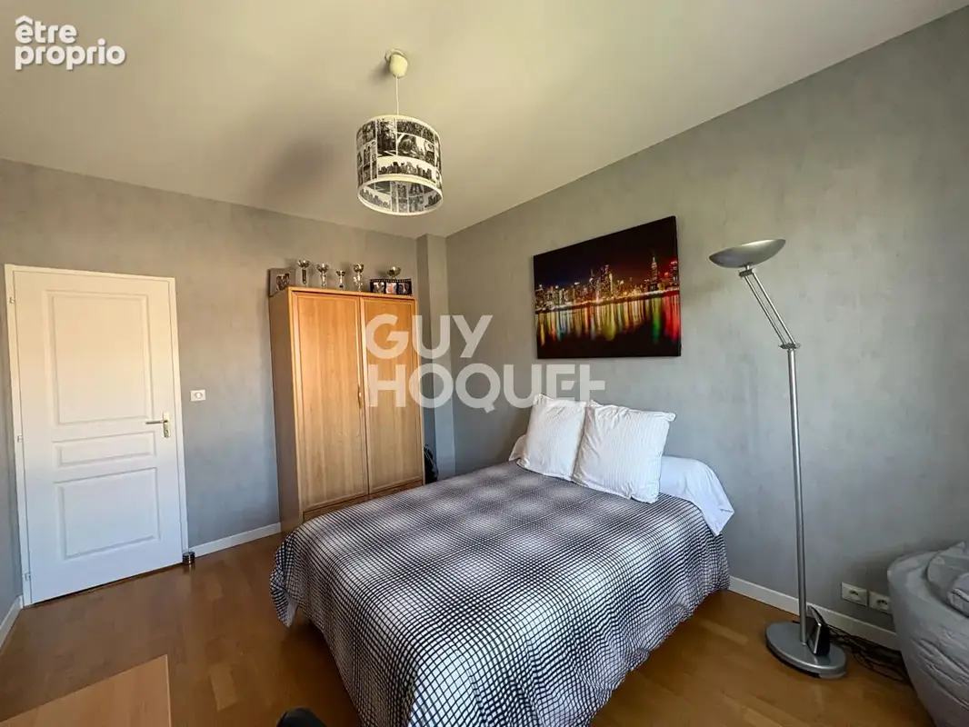 Propriété familiale de 225 m² avec piscine et garage - photo 15