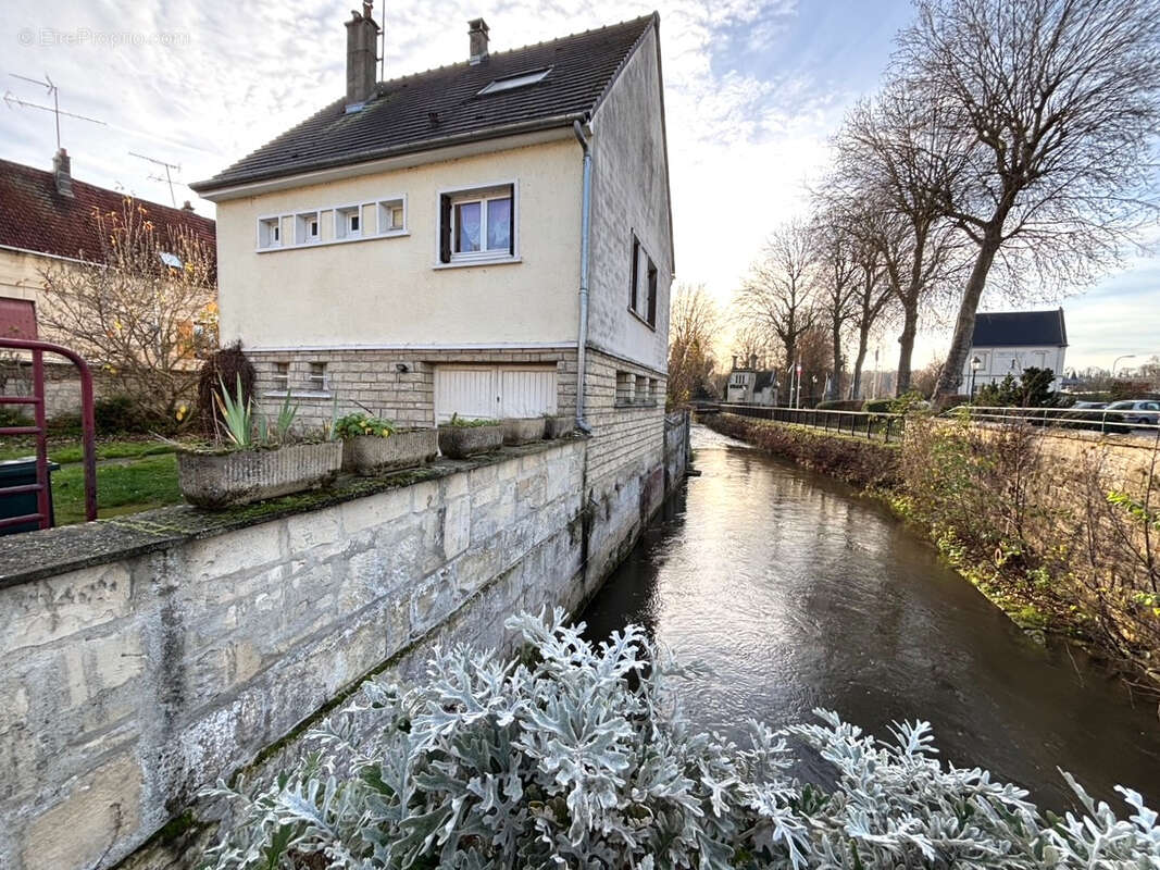 Maison à NEUILLY-EN-THELLE