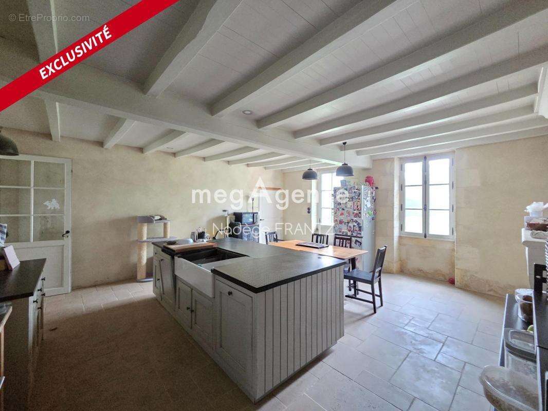 Maison à LA VERGNE