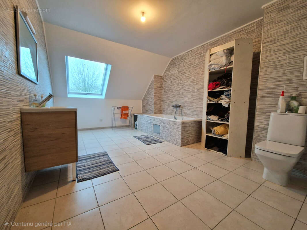 Maison à CRECY-LA-CHAPELLE