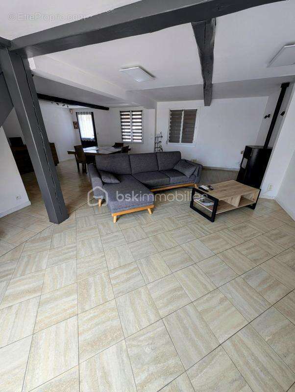 Maison à HANGEST-EN-SANTERRE