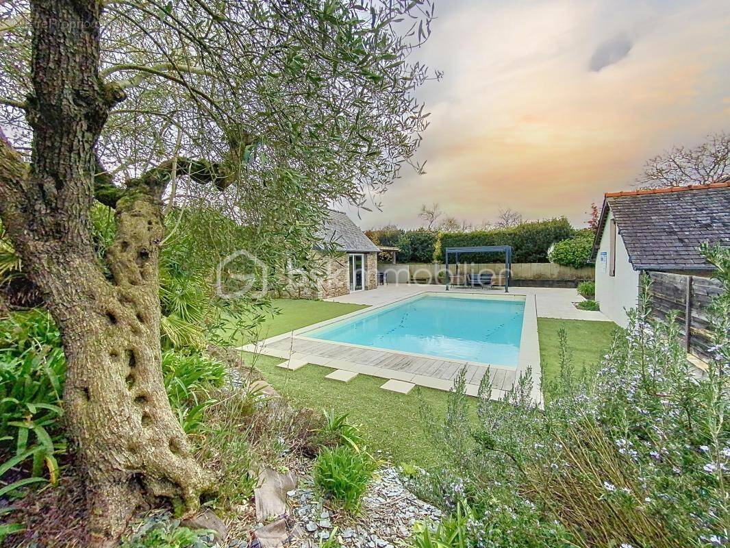 Maison à PLOUER-SUR-RANCE
