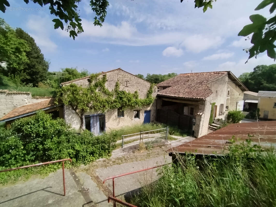 Maison à CHIZE