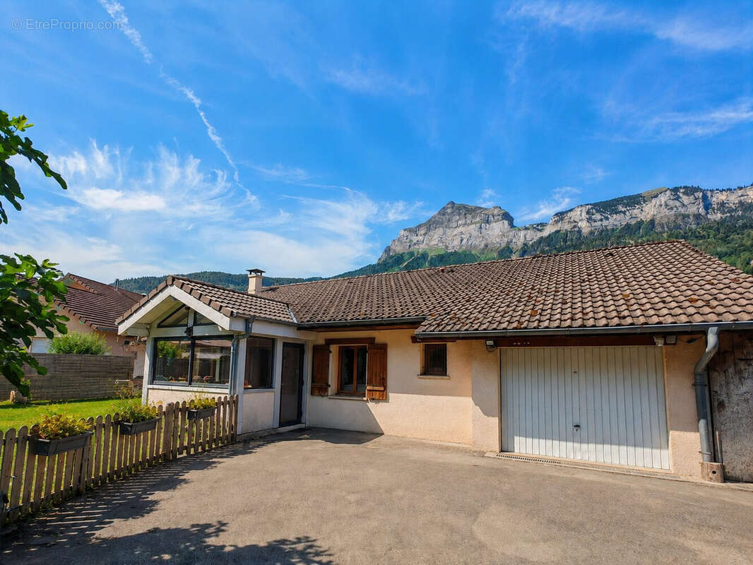 Maison 115 m² à Magland  - photo 4