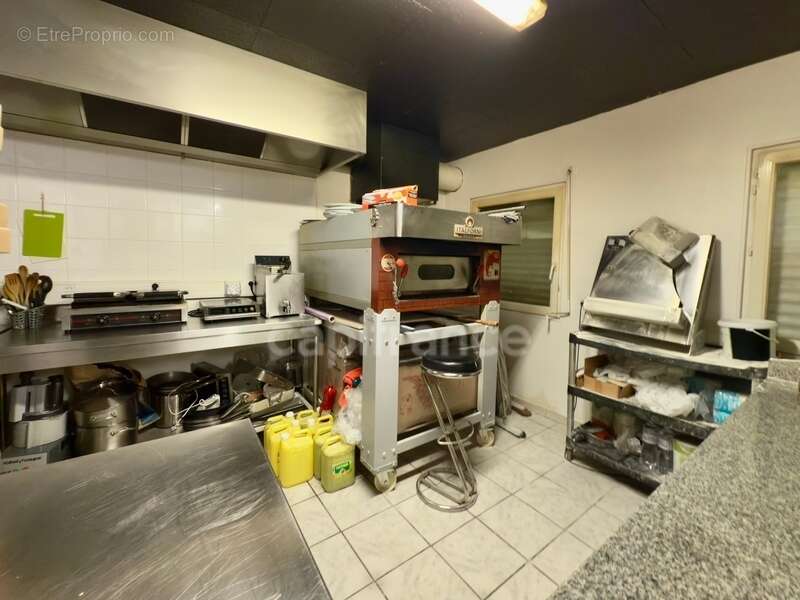 Commerce à LA FORET-FOUESNANT