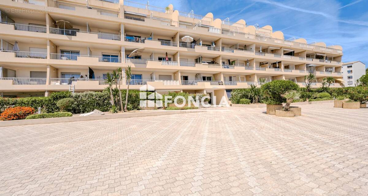 Appartement à HYERES