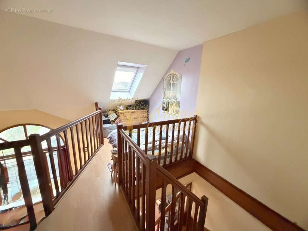 Appartement à PONTAULT-COMBAULT