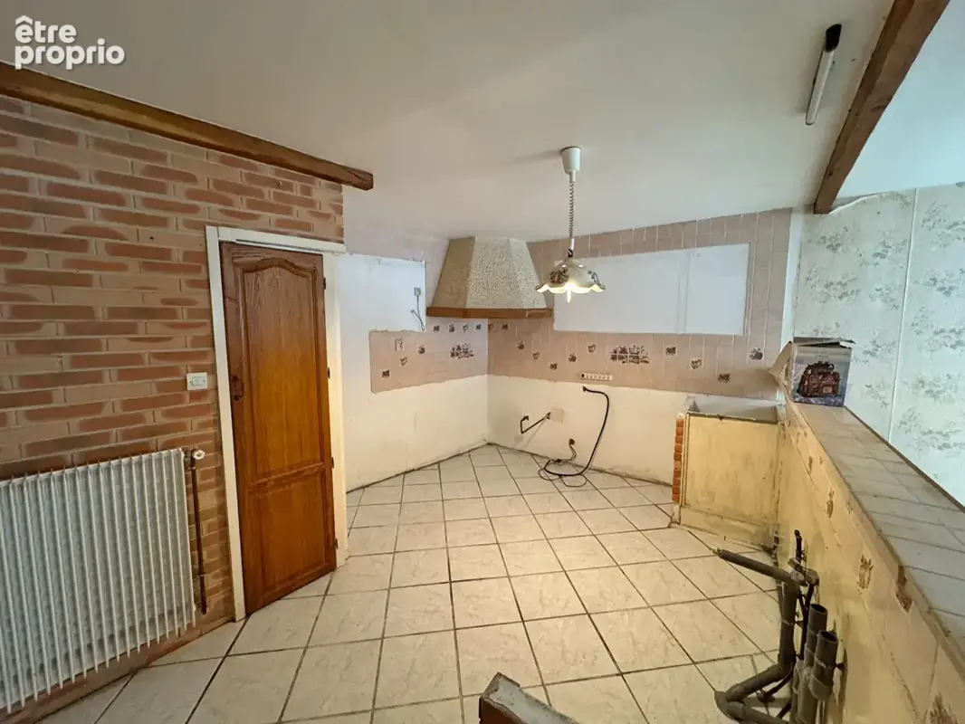 Immeuble à potentiel locatif, Ag. du Donjon. - photo 5