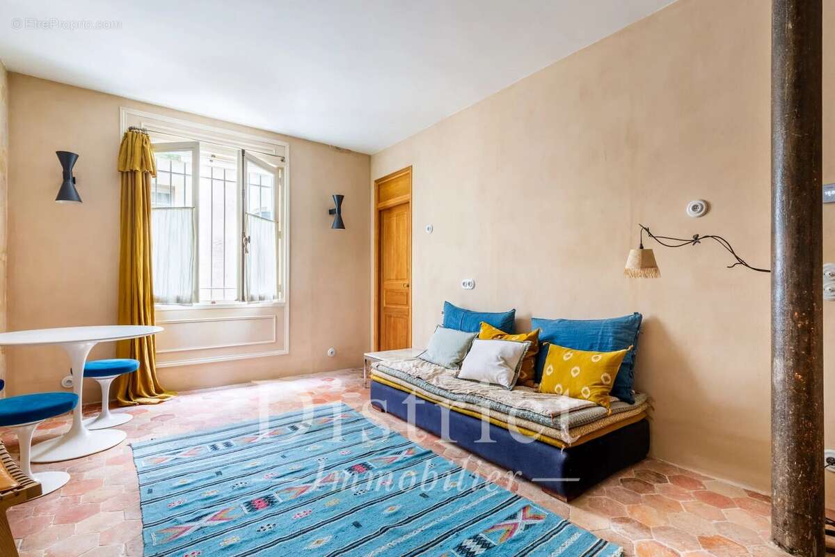 Appartement à PARIS-4E