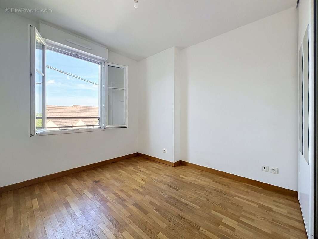 Appartement 65 m² à Chennevieres-Sur-Marne  - photo 5