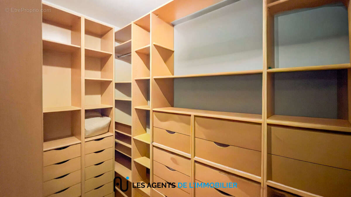 Appartement à NANTERRE