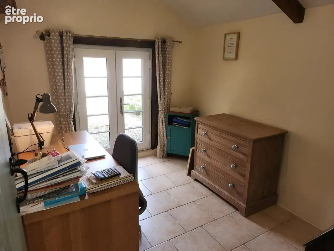 Magnifique propriete avec deux gites, piscine et dependances - photo 13