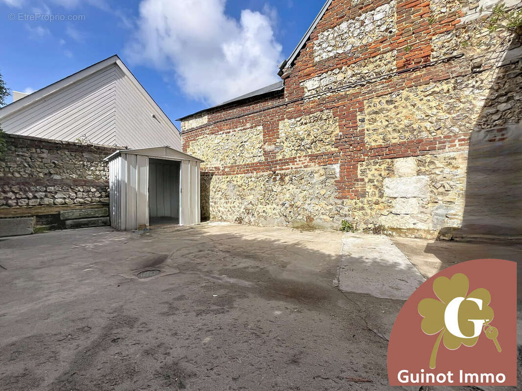 Appartement à LILLEBONNE