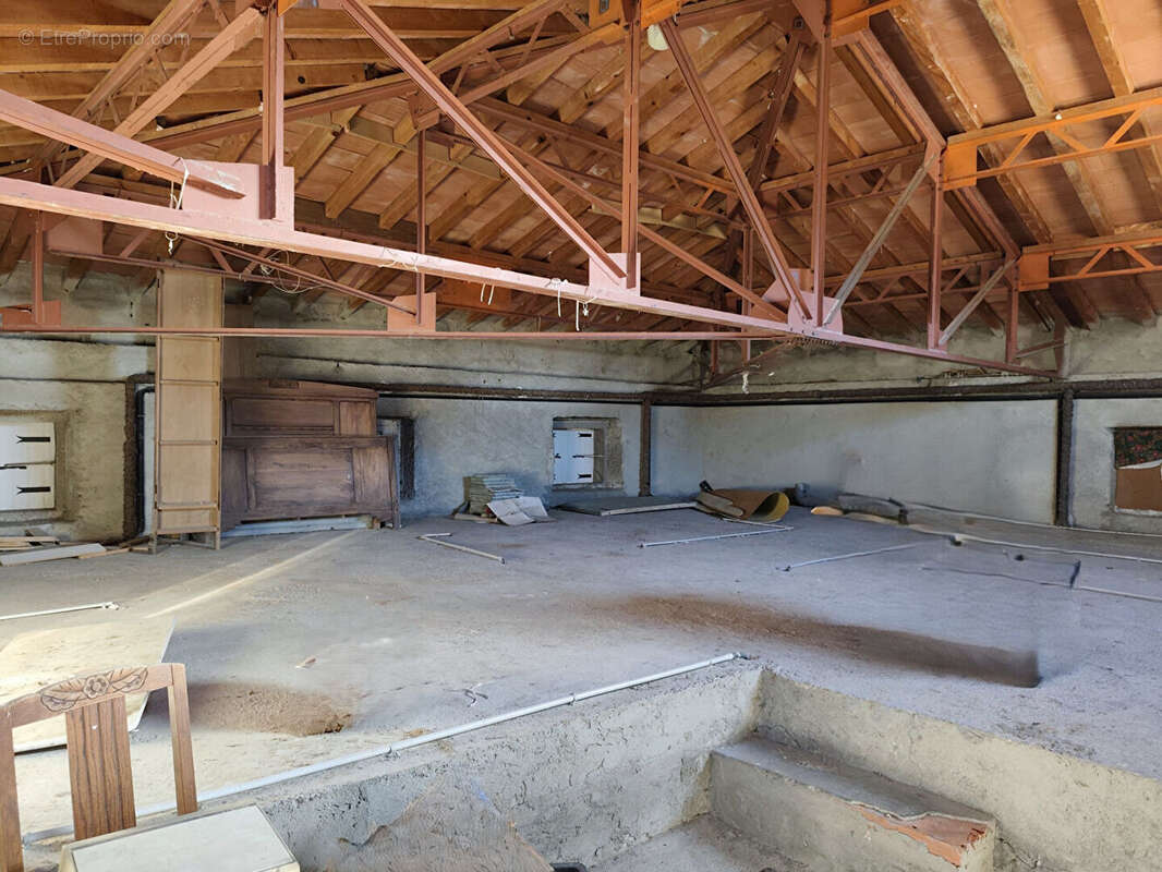 Maison à LA REDORTE