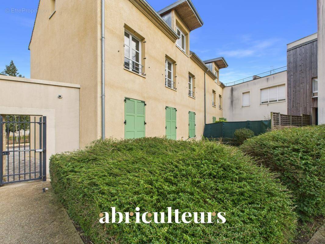 Appartement à SURVILLIERS