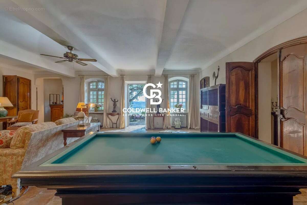 Maison à LA GARDE-FREINET