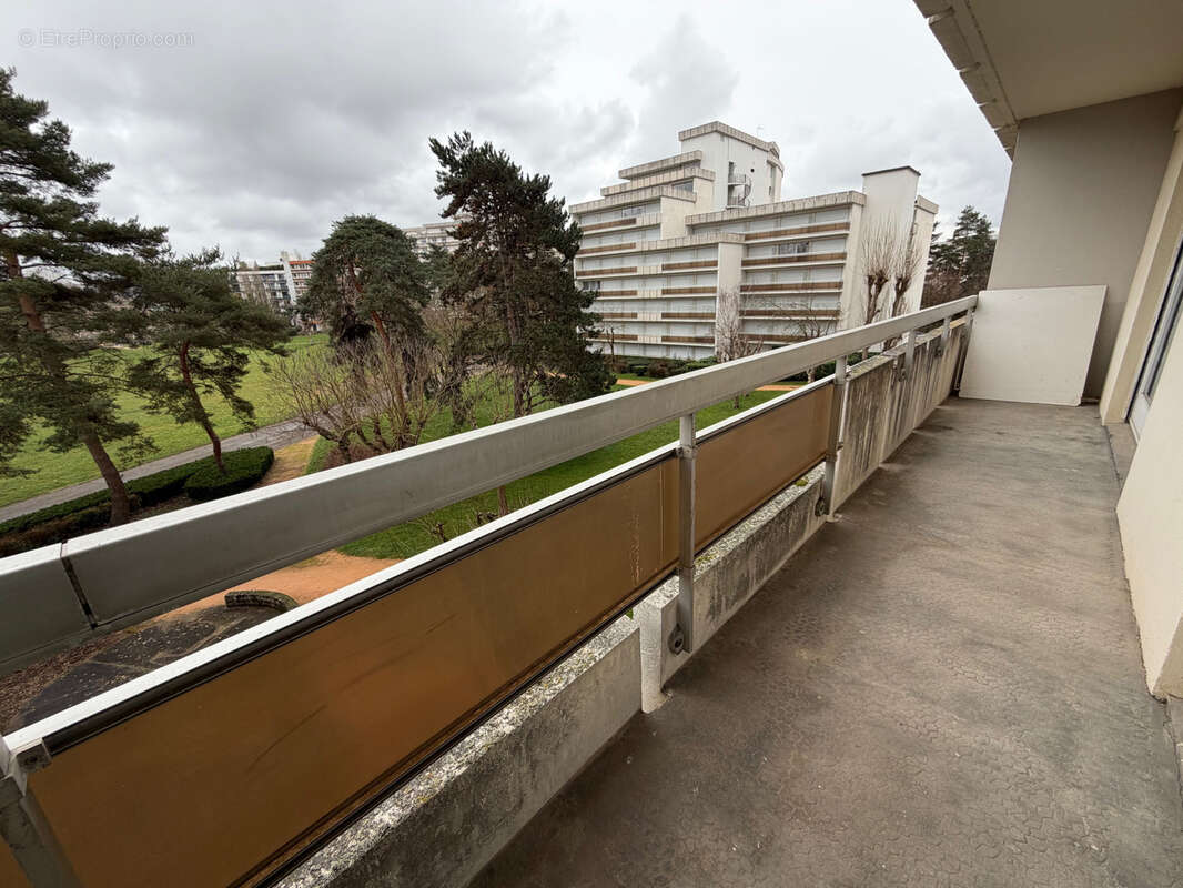 Appartement à BELLERIVE-SUR-ALLIER