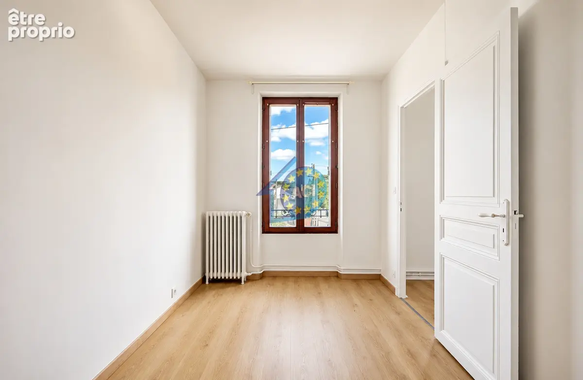 Maison bourgeoise Mantes-la-Jolie - 80 m² - 3 chambres - 450 m² terrain - photo 7