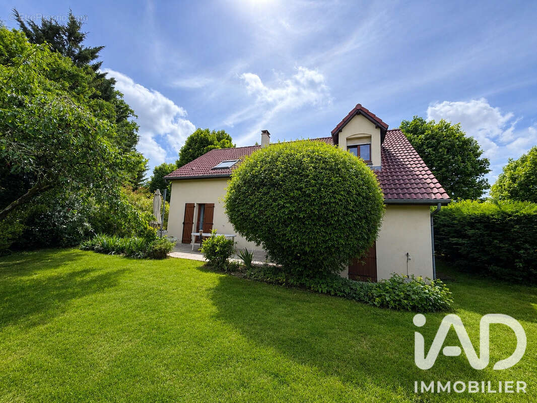 Photo 2 - Maison à MONTIGNY-LES-METZ