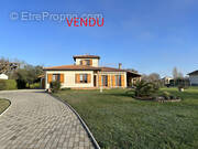 Maison à SAINT-PIERRE-SUR-DROPT