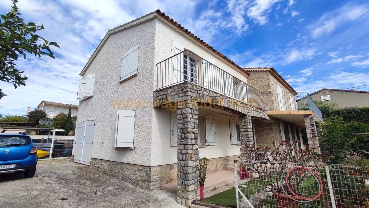 Appartement à CARQUEIRANNE