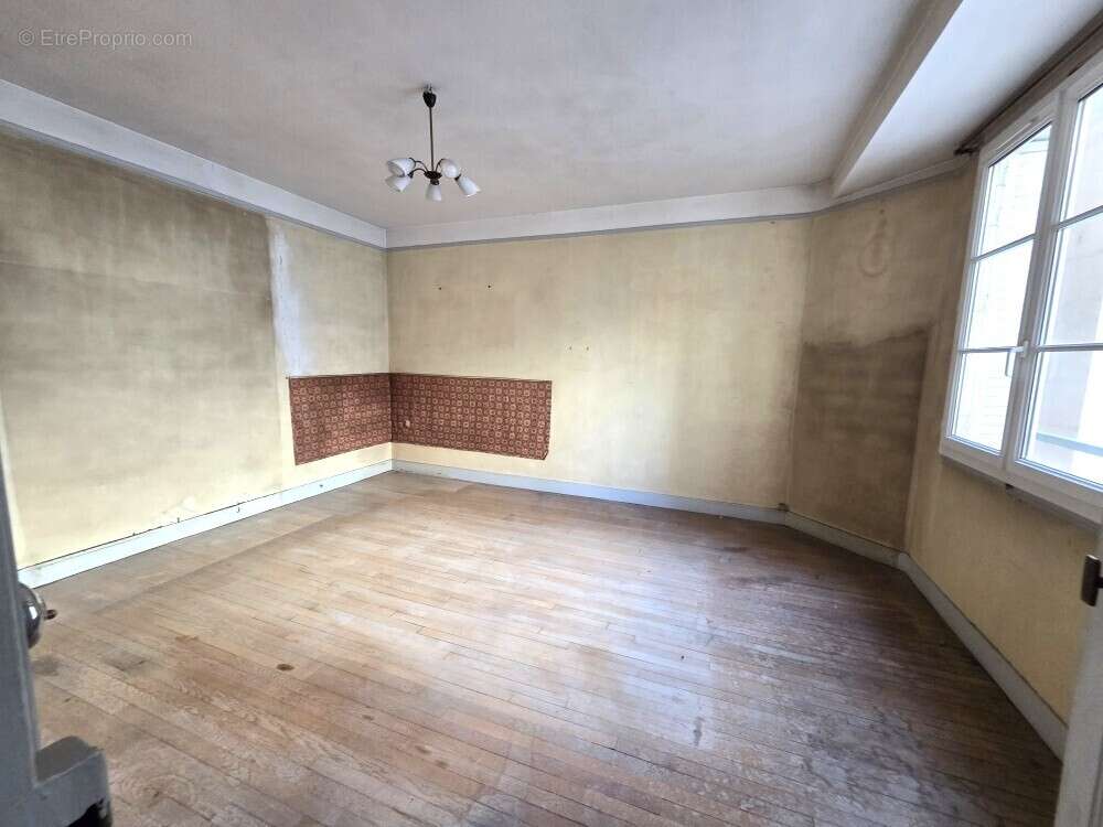 Appartement à ISSY-LES-MOULINEAUX