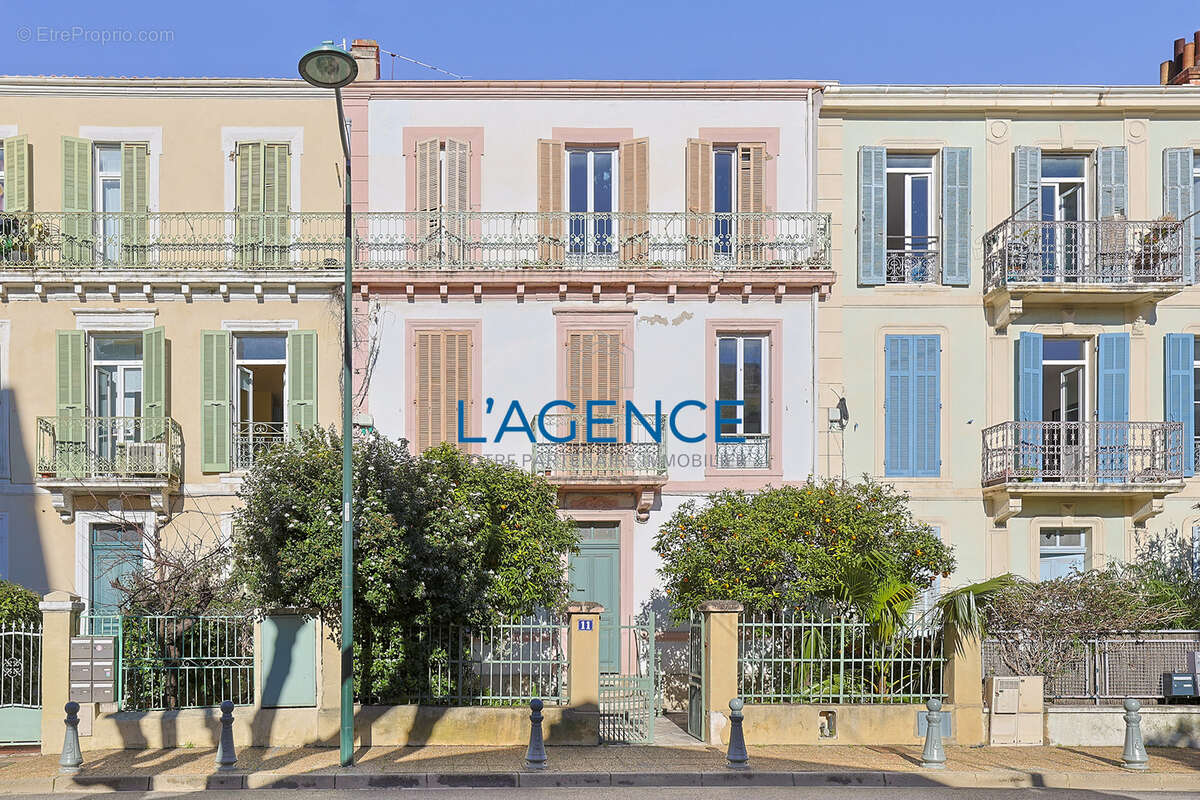 Appartement à HYERES