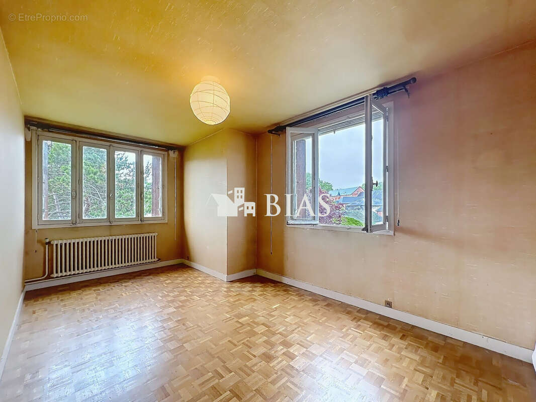 Maison 252 m² à Bernay  - photo 9
