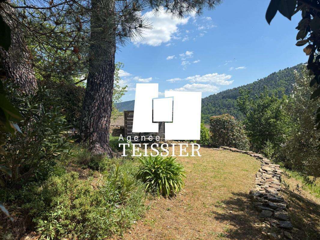 Maison à SAINT-MELANY