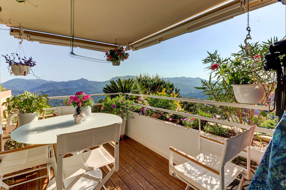 Appartement à MANDELIEU-LA-NAPOULE