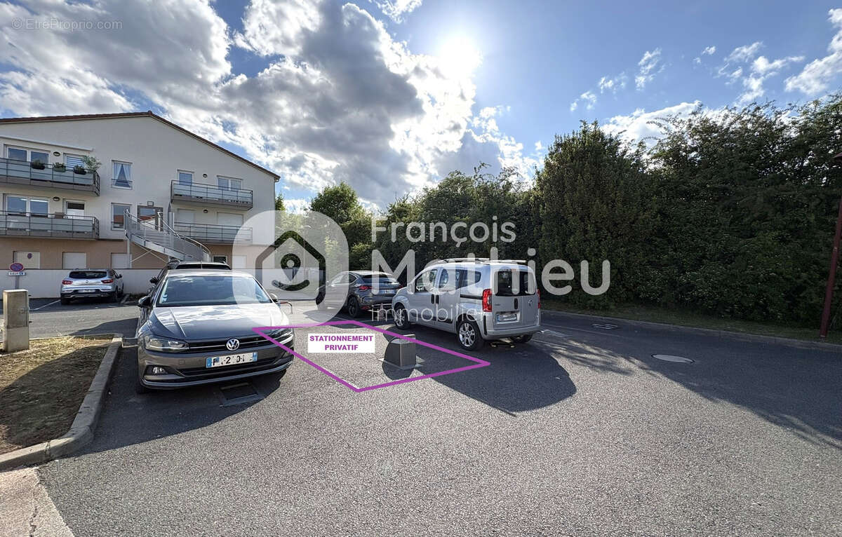 Appartement à SAINT-ANDRE-DE-CORCY