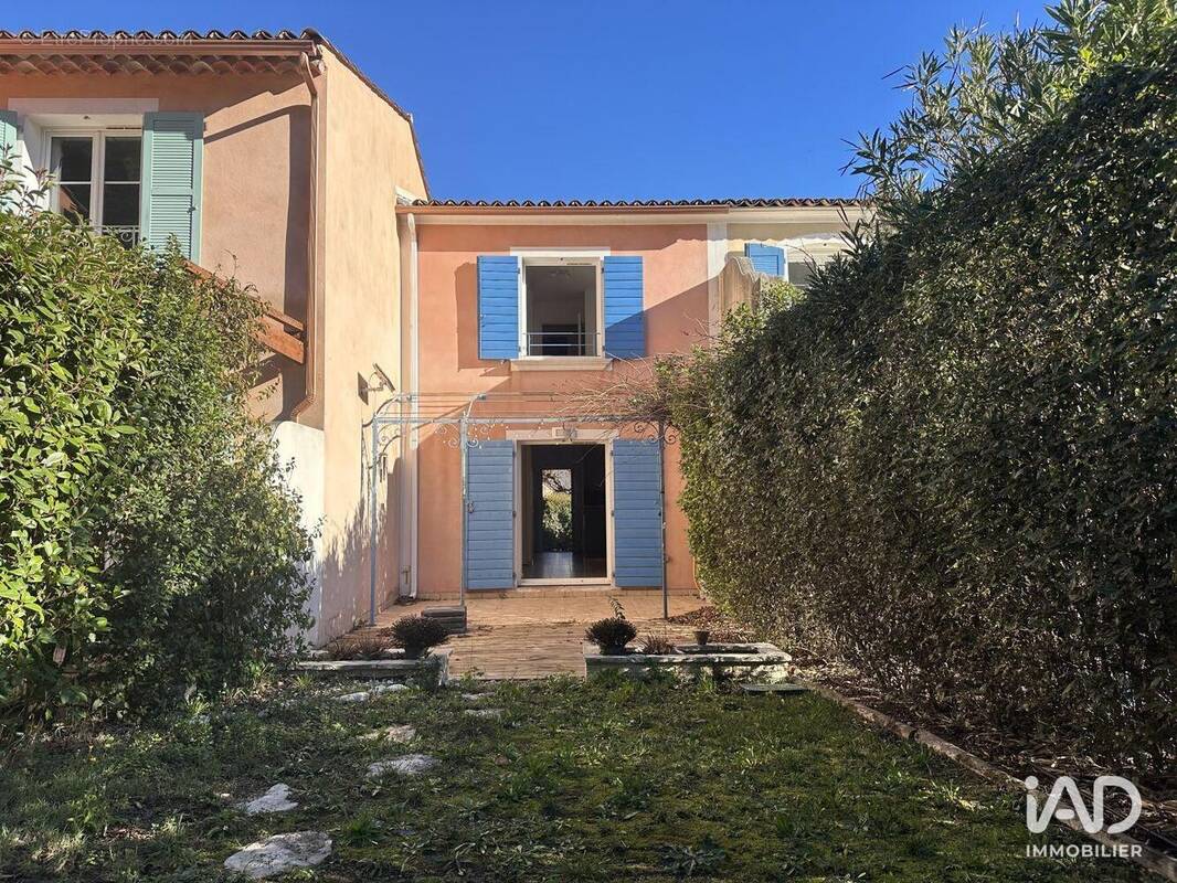 Photo 1 - Maison à SAINT-CLEMENT-DE-RIVIERE