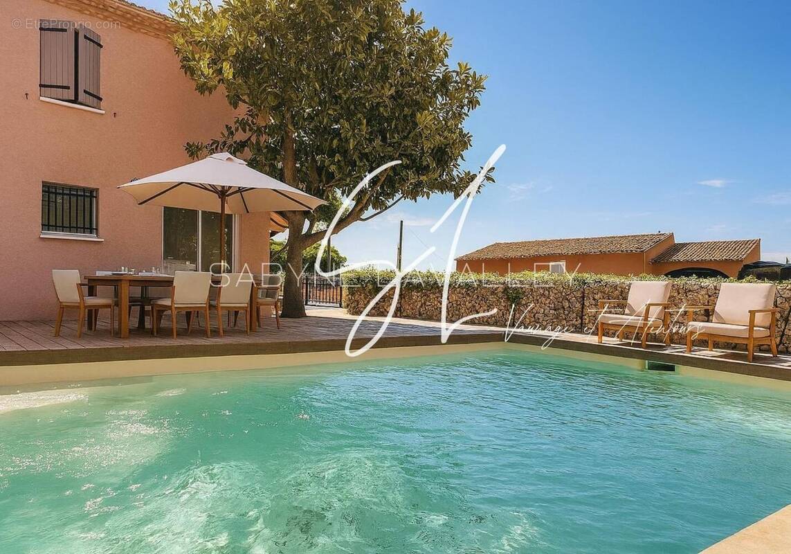 Photo 1 - Maison à CLARENSAC