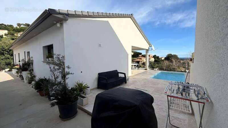 Maison 5 pièces – 120 m² habitables – Vue mer – Piscine - Garage de 136 m2 à FOLELLI, Penta di Casinca (Haute-Corse) - photo 19