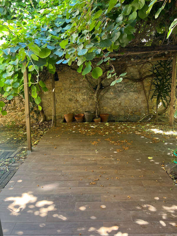 Vallauris   cœur de ville   grande maison de charme avec jardin et 2 parkings - photo 2