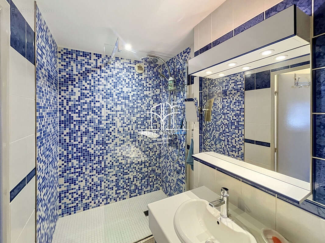 Appartement à TROUVILLE-SUR-MER