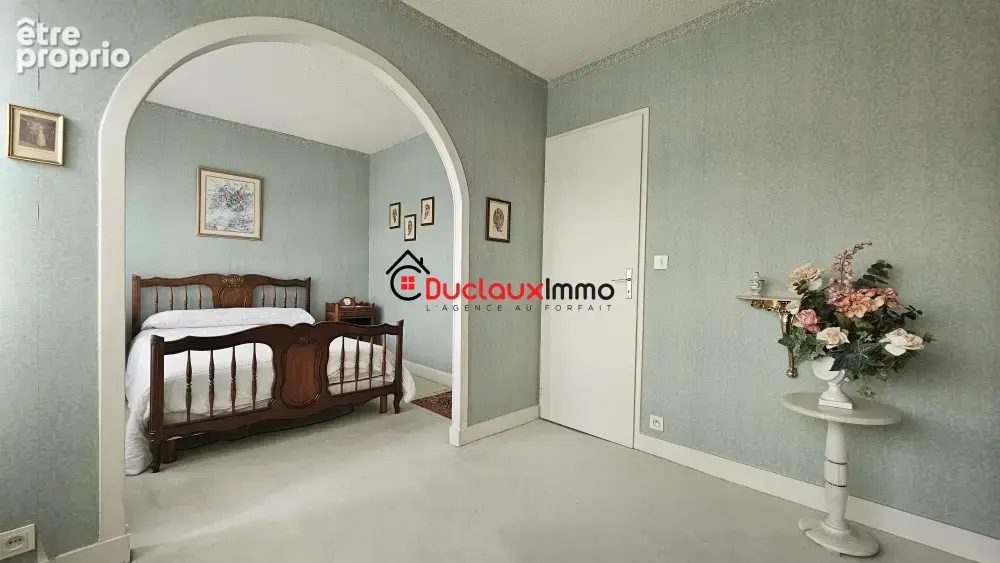 Appartement type 4 en TRÈS BON ÉTAT D'ENTRETIEN - photo 4