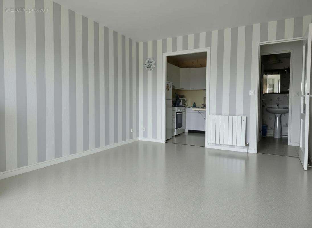 Appartement Camiers 2 pièce(s) 45 m2 - photo 3