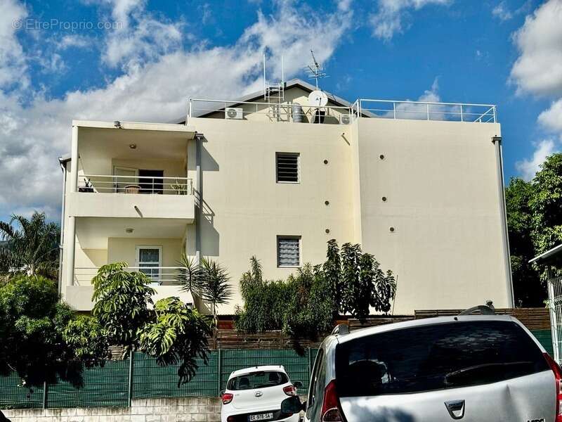 Investissement locatif – Studio vendu loué Résidence Terrasses de Moulin Joli la Possession - photo 10