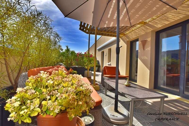 Sollies pont (83) - superbe t3 de 65m² dernier étage avec 60m² de terrasses et 2 parkings - photo 4